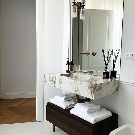 Lägenhet Floris Luxury New
