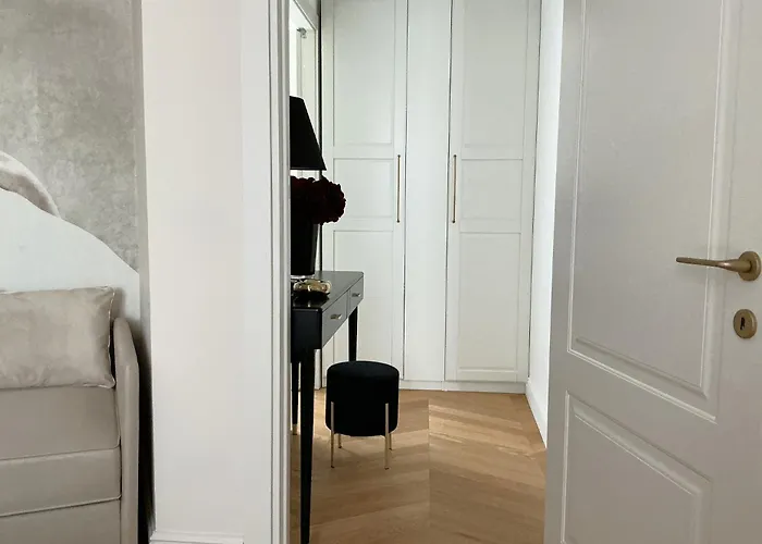 Апартаменты Floris Luxury New *
